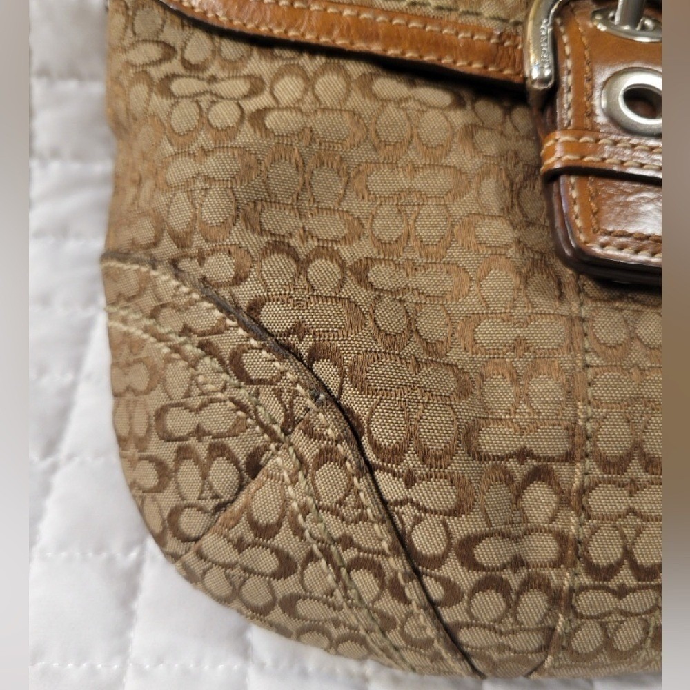 VTG Y2K Coach 44718 Brown Mini C Signature Soho Buckle Swingpack Crossbody Purse - Picture 6 of 16